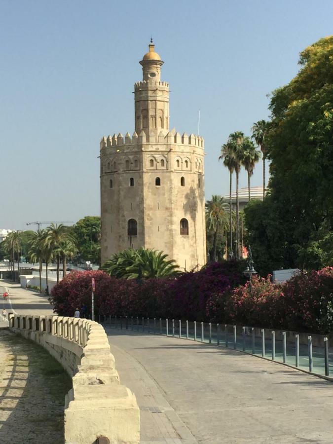 Betis A La Orilla Del Guadalquivir & Vistas A La Giralda Apartment Seville Ngoại thất bức ảnh